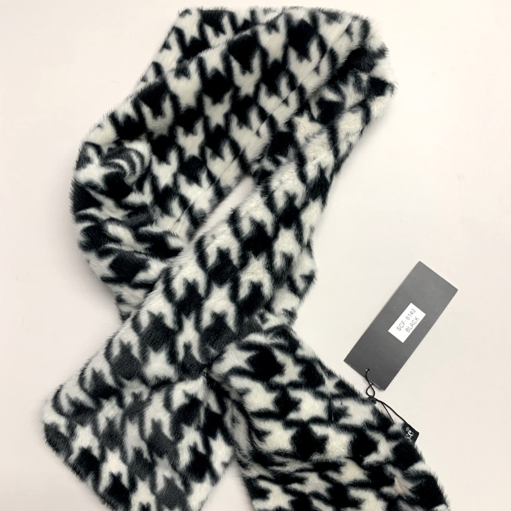 KIMBERLY.C Pull-through scarf